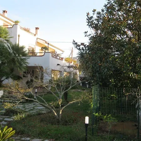 住宿加早餐酒店 Li Fringi